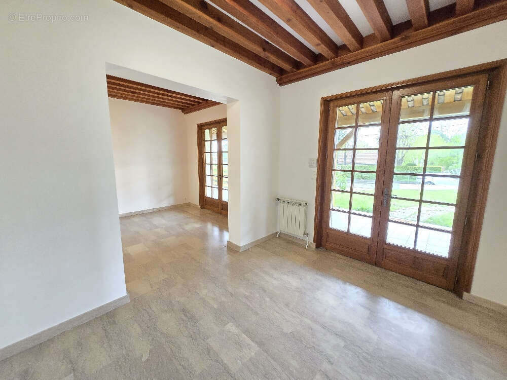 Maison à FRANCHEVILLE