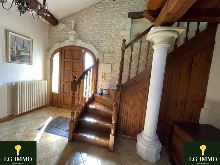 Maison à SAINT-FORT-SUR-GIRONDE