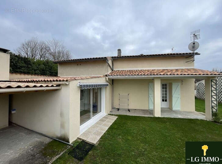 Maison à SAINT-FORT-SUR-GIRONDE