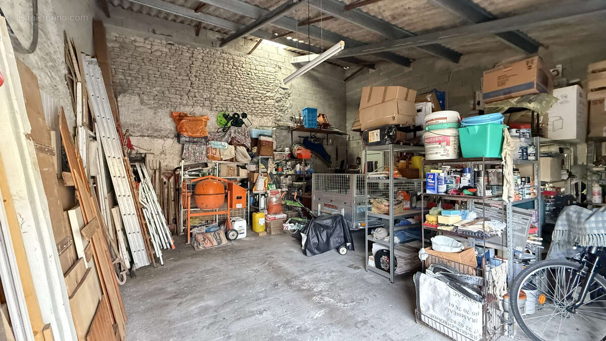 Maison à SAINT-FORT-SUR-GIRONDE