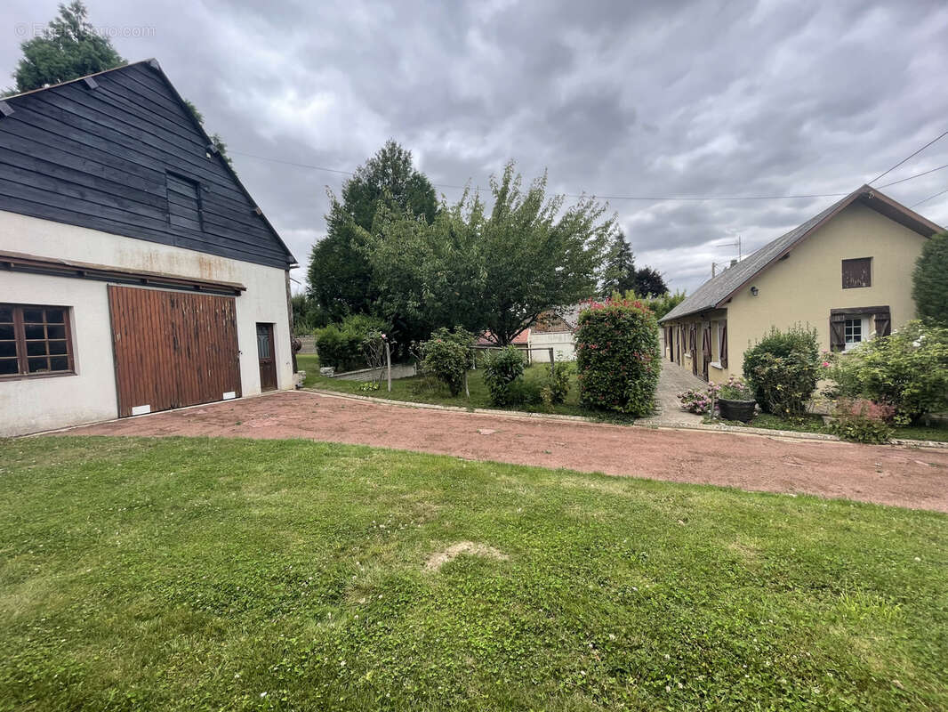 Maison à MARCHEVILLE