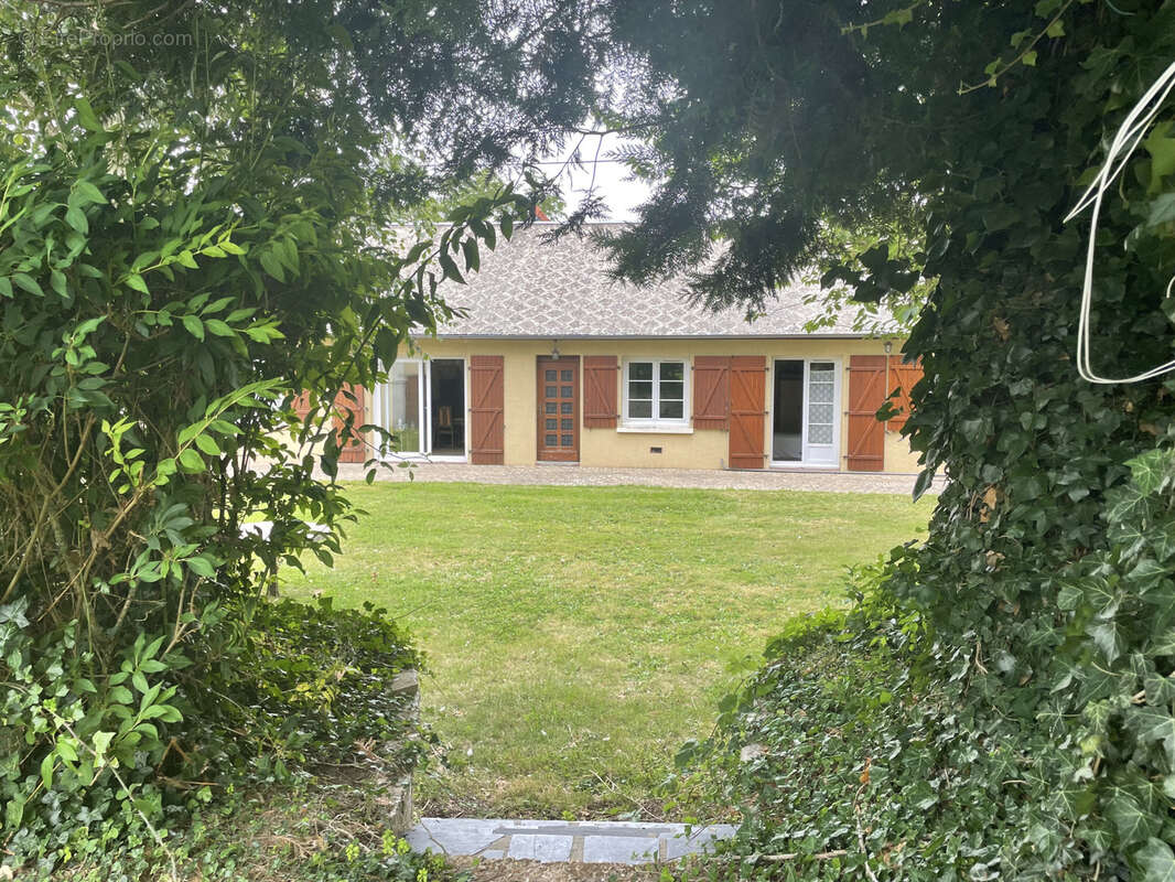 Maison à MARCHEVILLE