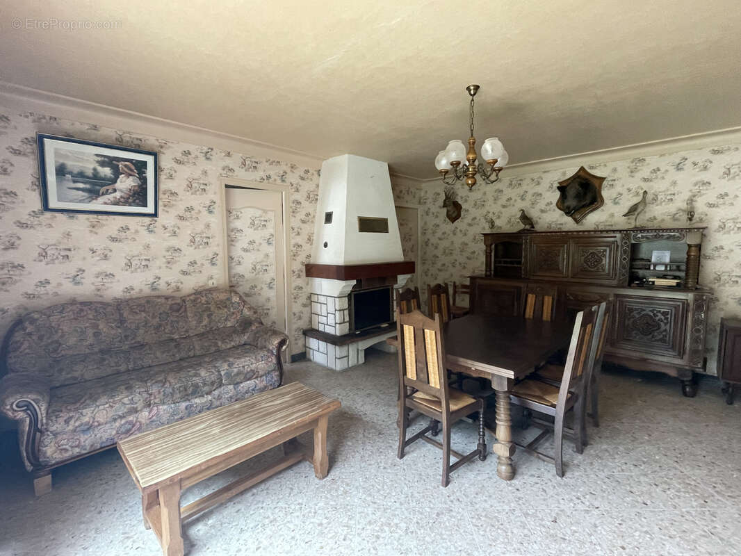 Maison à MARCHEVILLE