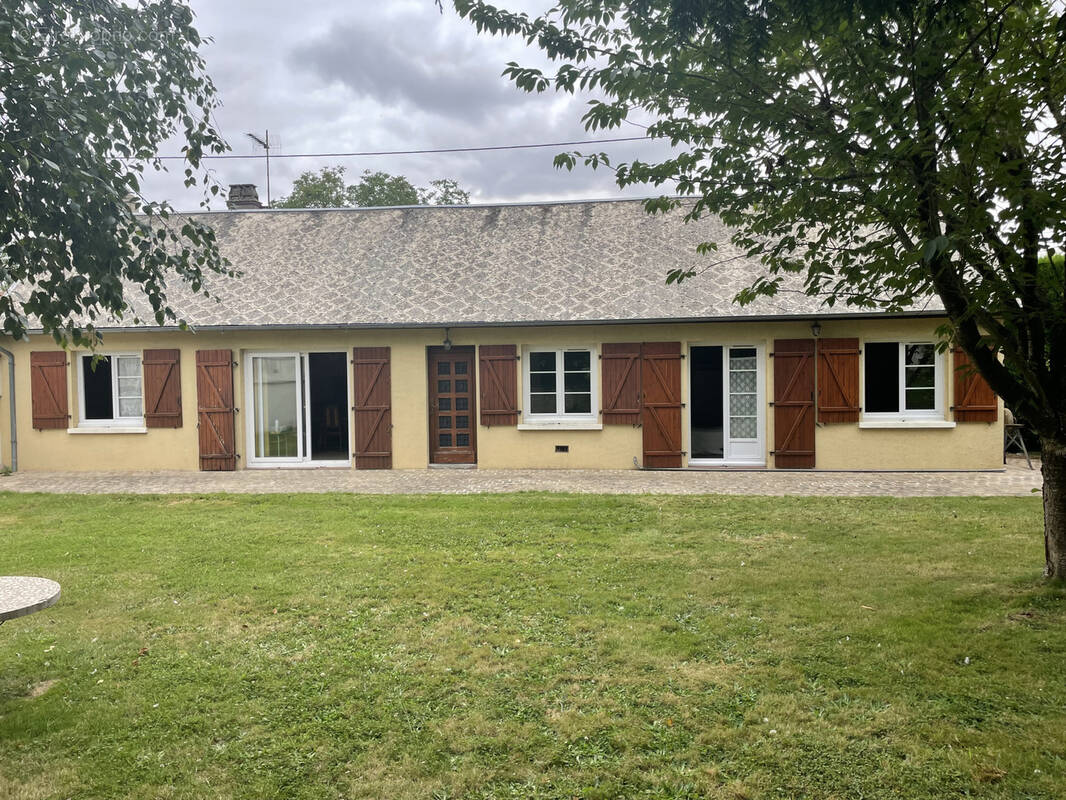 Maison à MARCHEVILLE