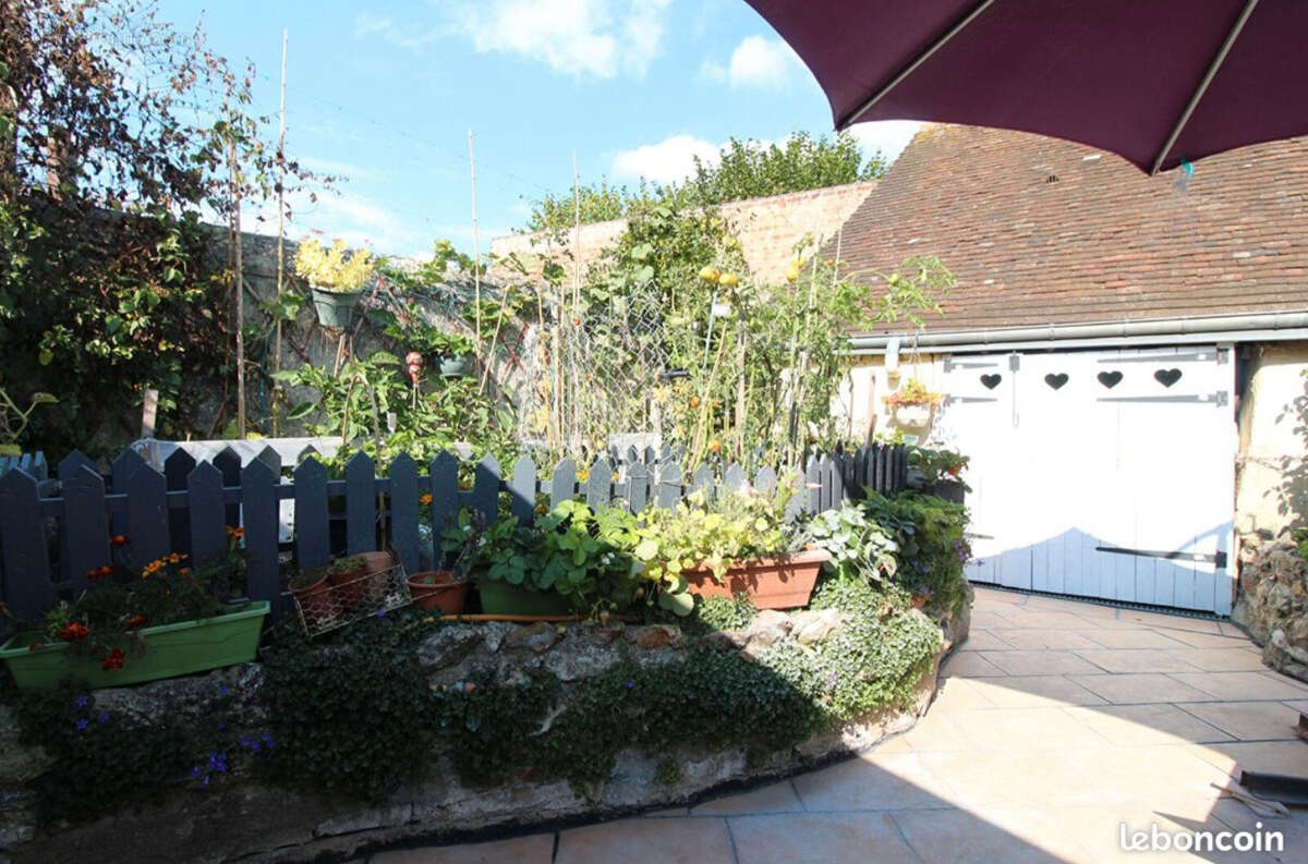 Maison à CHATEAUNEUF-EN-THYMERAIS