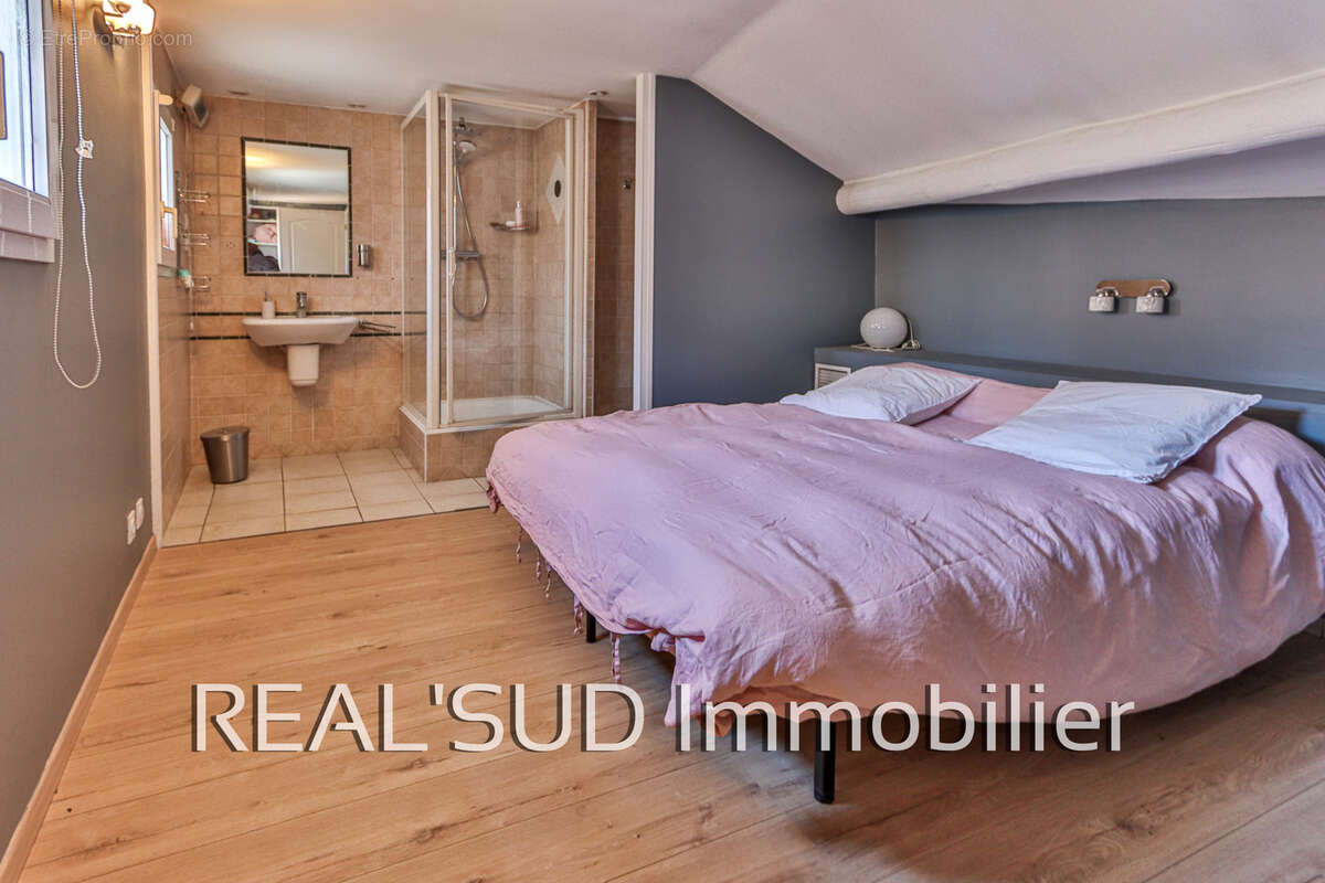 Maison à MARSEILLE-4E