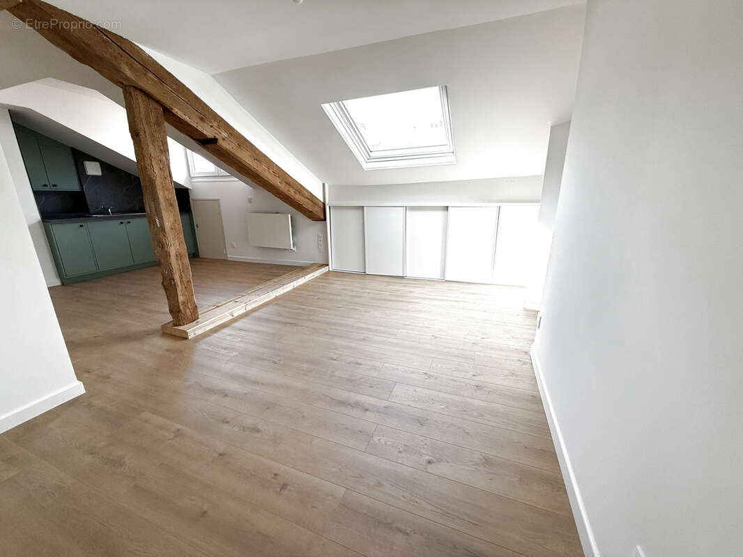 Appartement à SAINT-ETIENNE