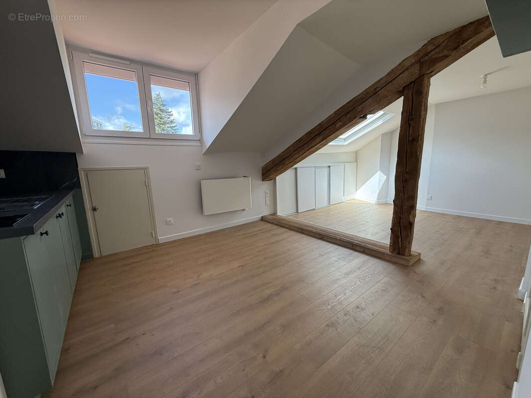 Appartement à SAINT-ETIENNE