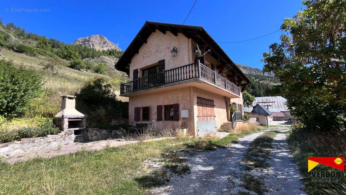 Maison à ALLOS