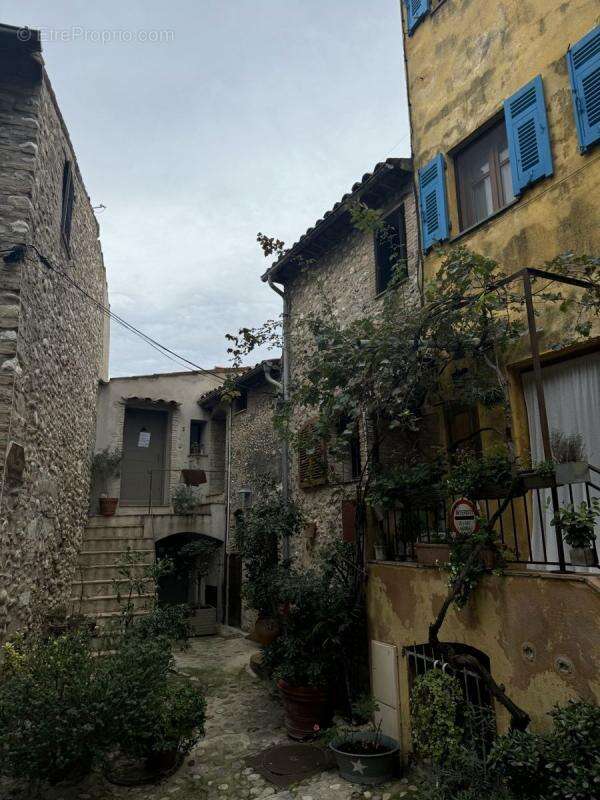 Maison à CAGNES-SUR-MER