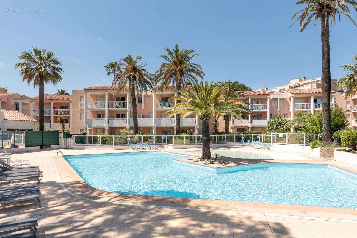 Appartement à VALLAURIS