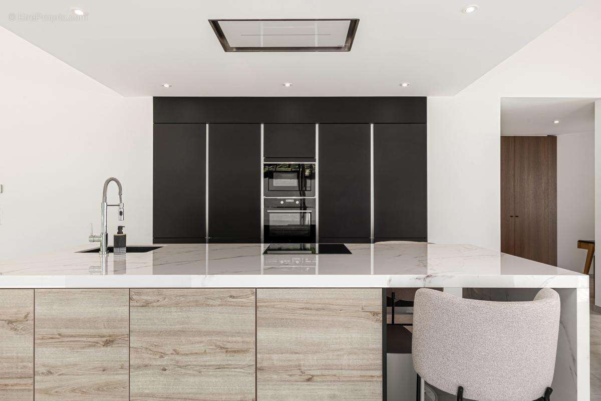 Appartement à VALLAURIS