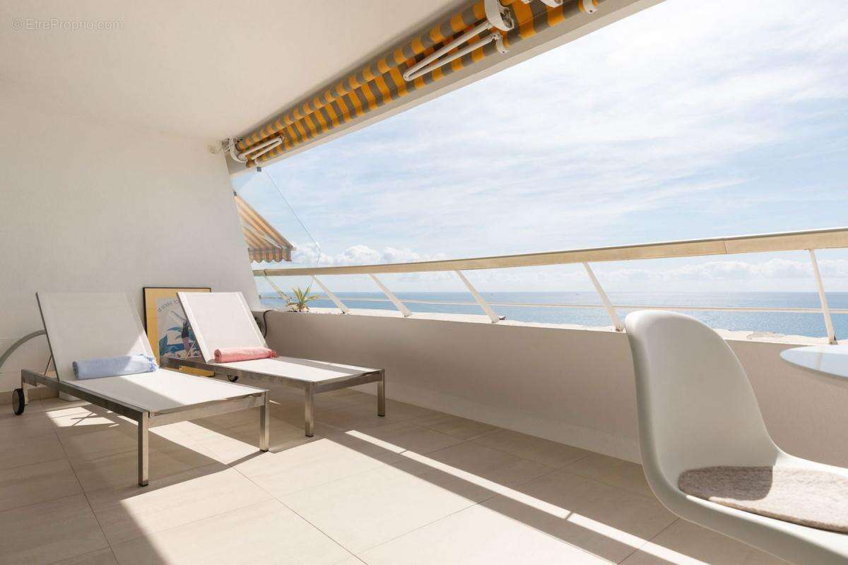 Appartement à VILLENEUVE-LOUBET