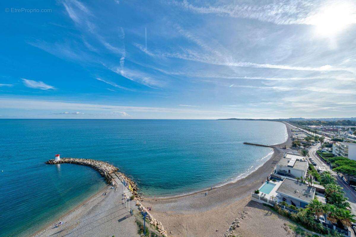 Appartement à VILLENEUVE-LOUBET