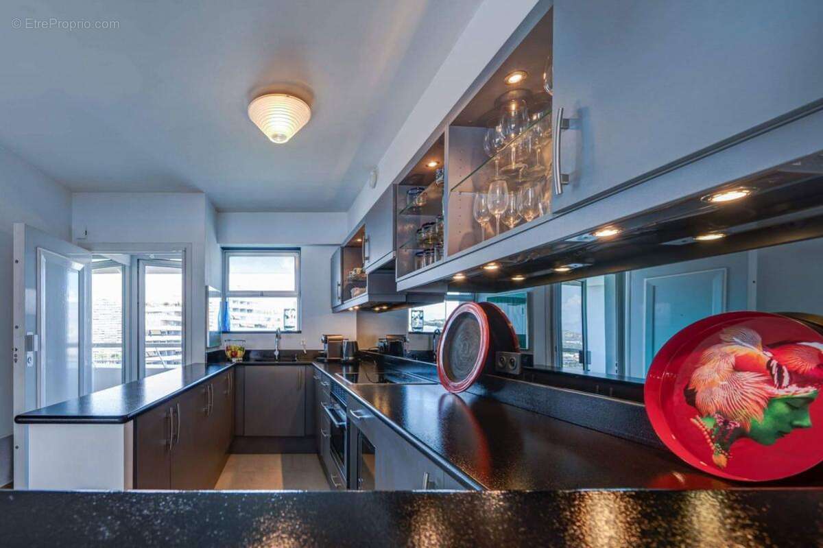 Appartement à VILLENEUVE-LOUBET