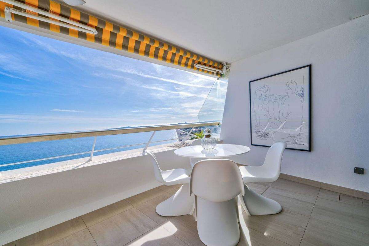 Appartement à VILLENEUVE-LOUBET