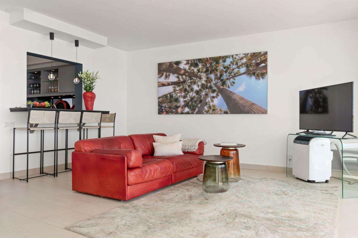 Appartement à VILLENEUVE-LOUBET