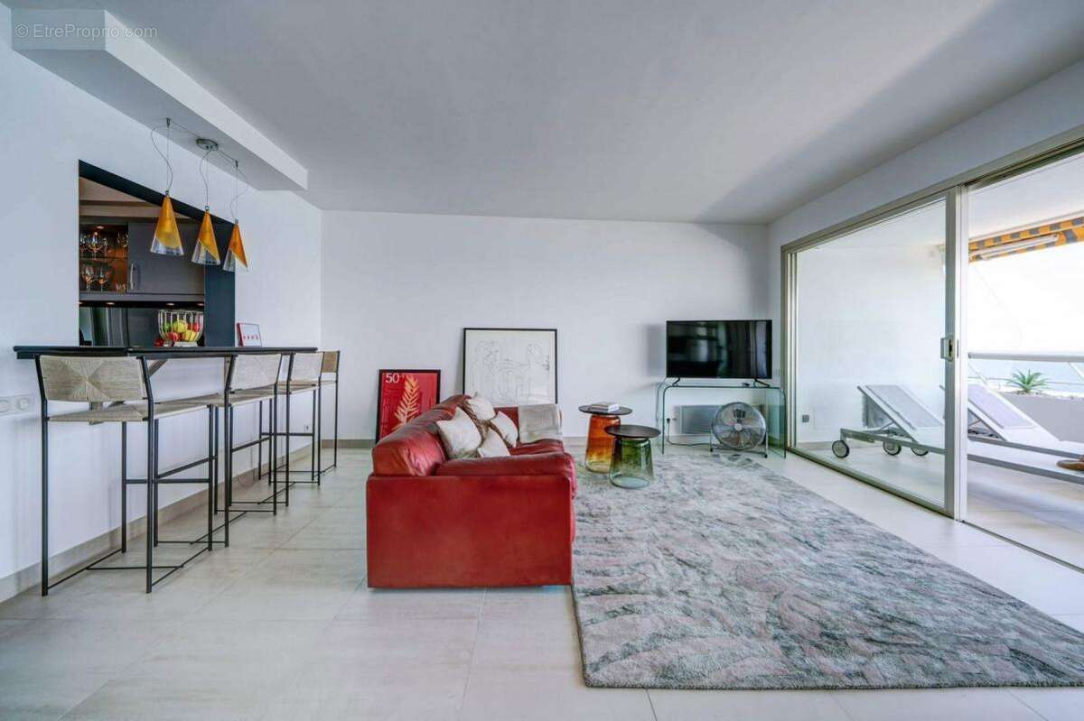 Appartement à VILLENEUVE-LOUBET