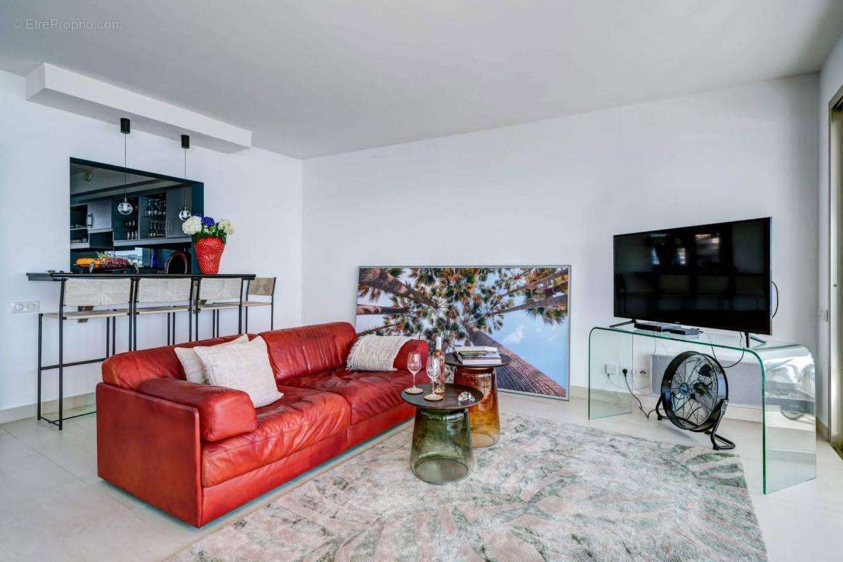 Appartement à VILLENEUVE-LOUBET