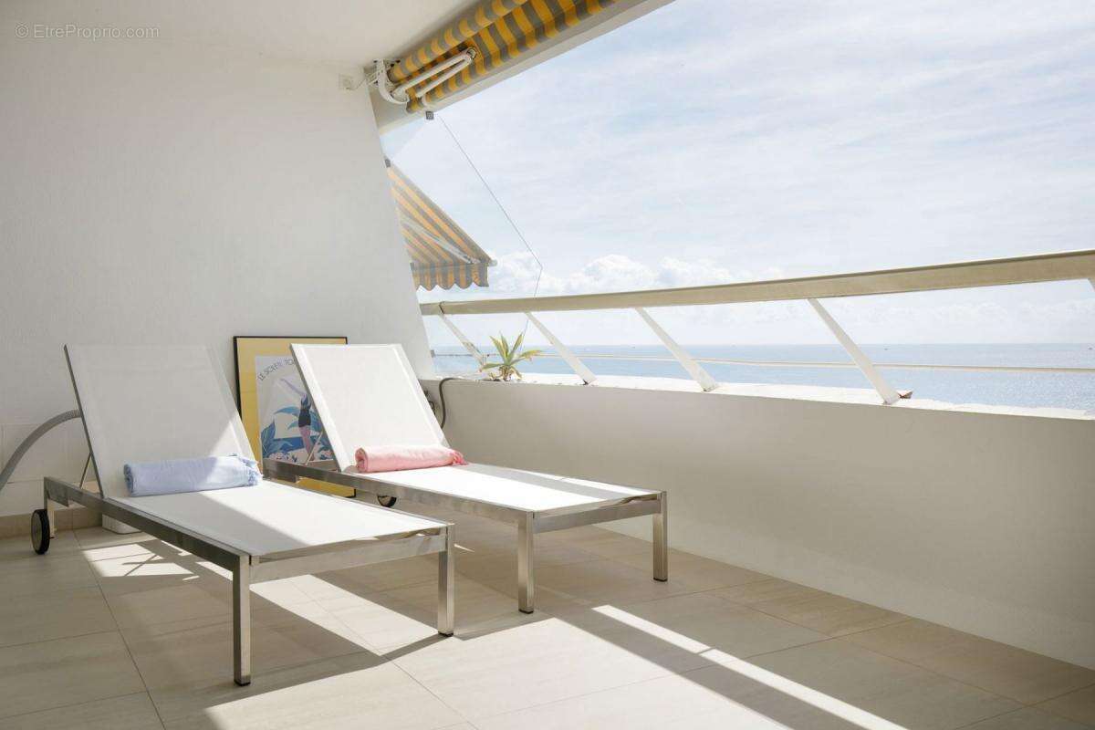 Appartement à VILLENEUVE-LOUBET