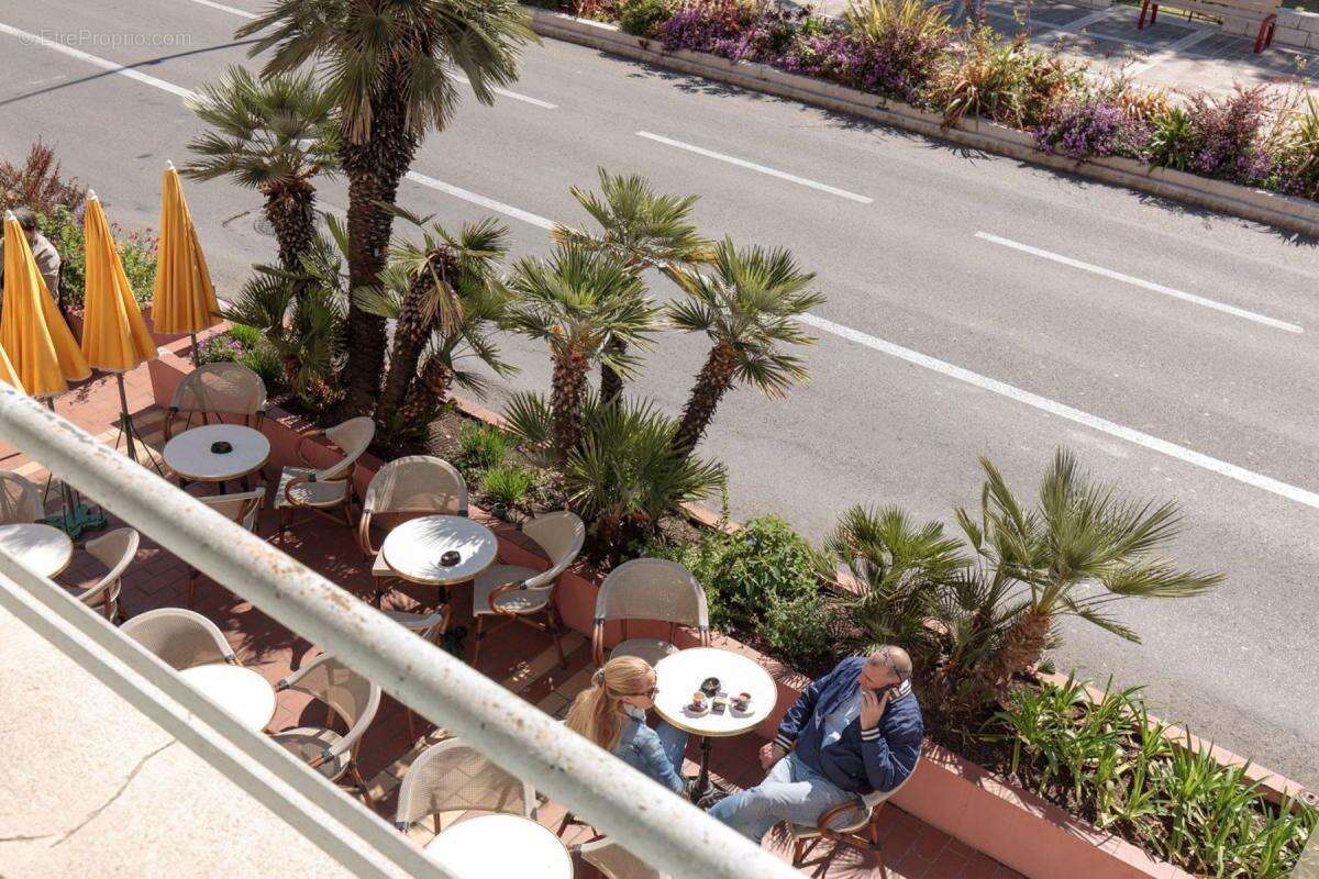 Commerce à VILLEFRANCHE-SUR-MER