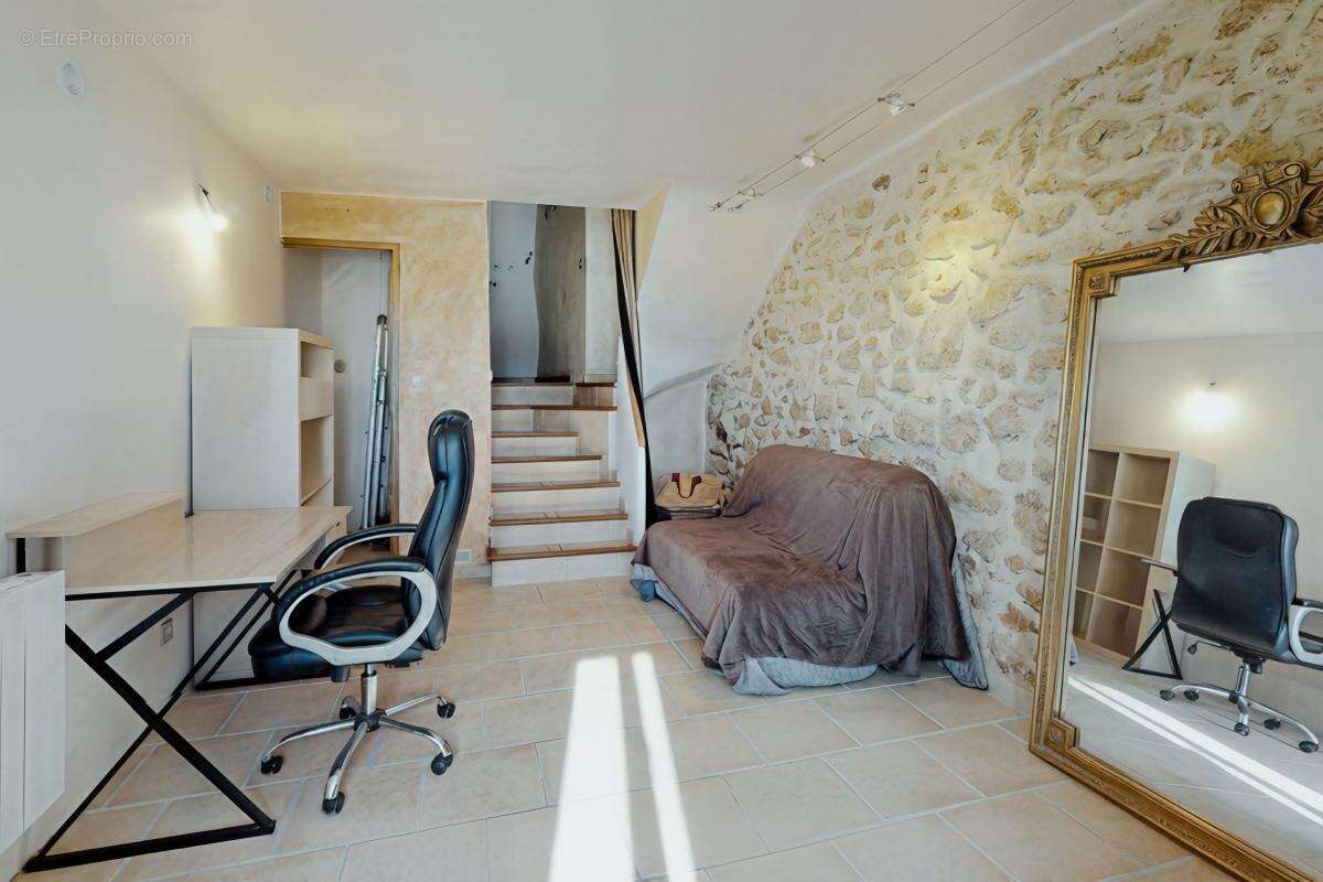 Maison à BOUC-BEL-AIR