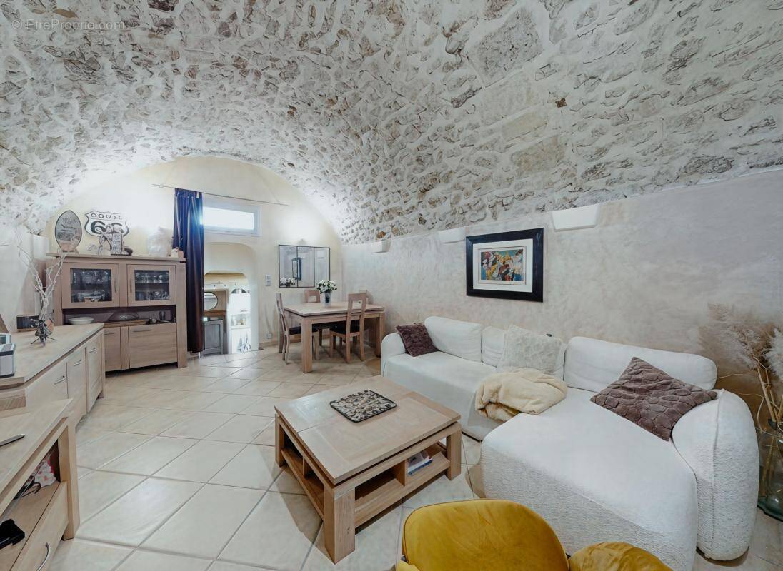 Maison à BOUC-BEL-AIR