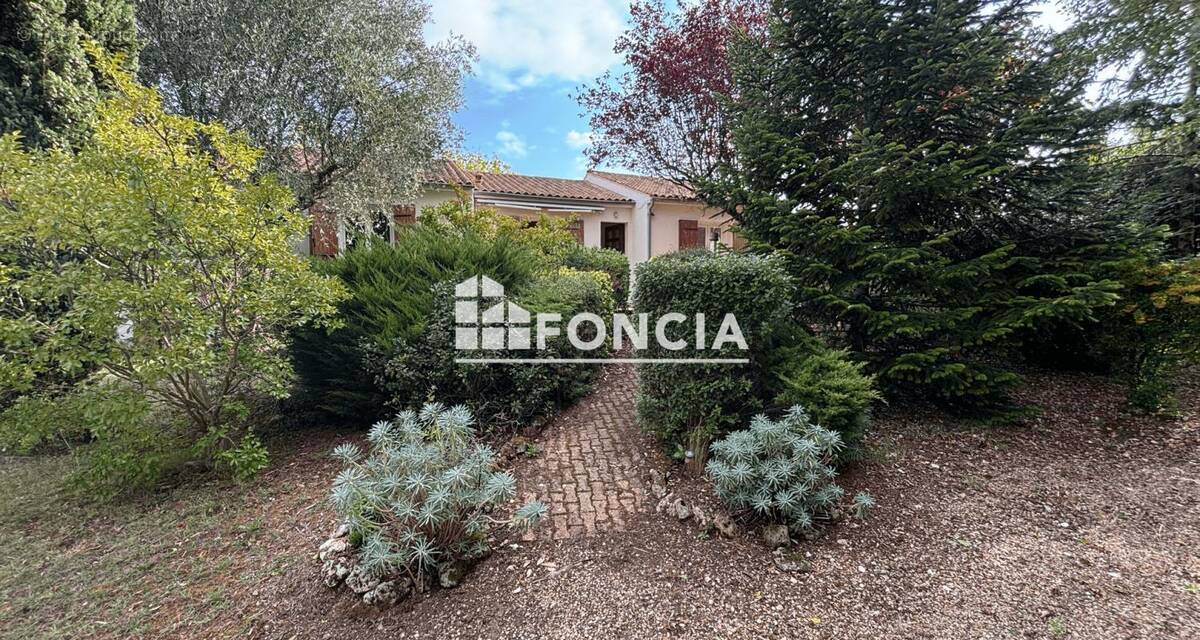 Maison à SAINT-SAVINIEN