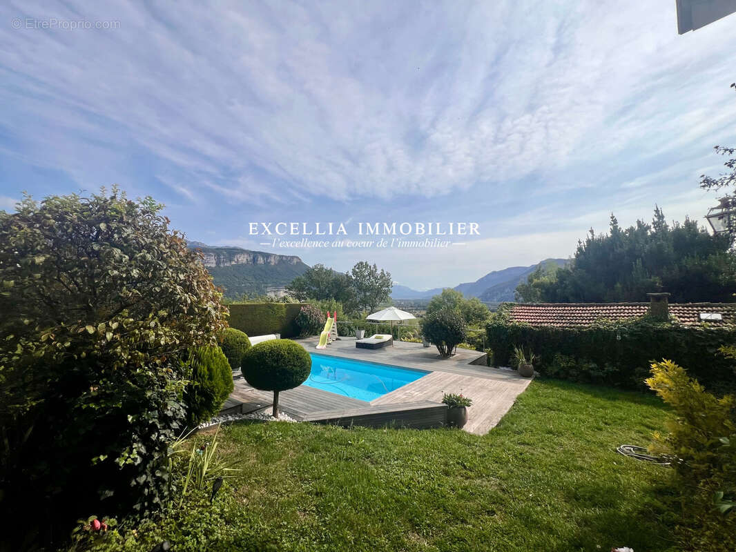 Maison à SAINT-JEAN-DE-MOIRANS