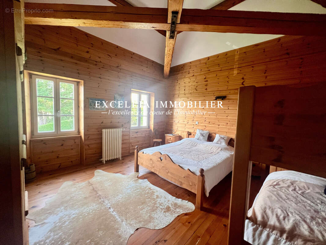 Maison à SAINT-JEAN-DE-MOIRANS