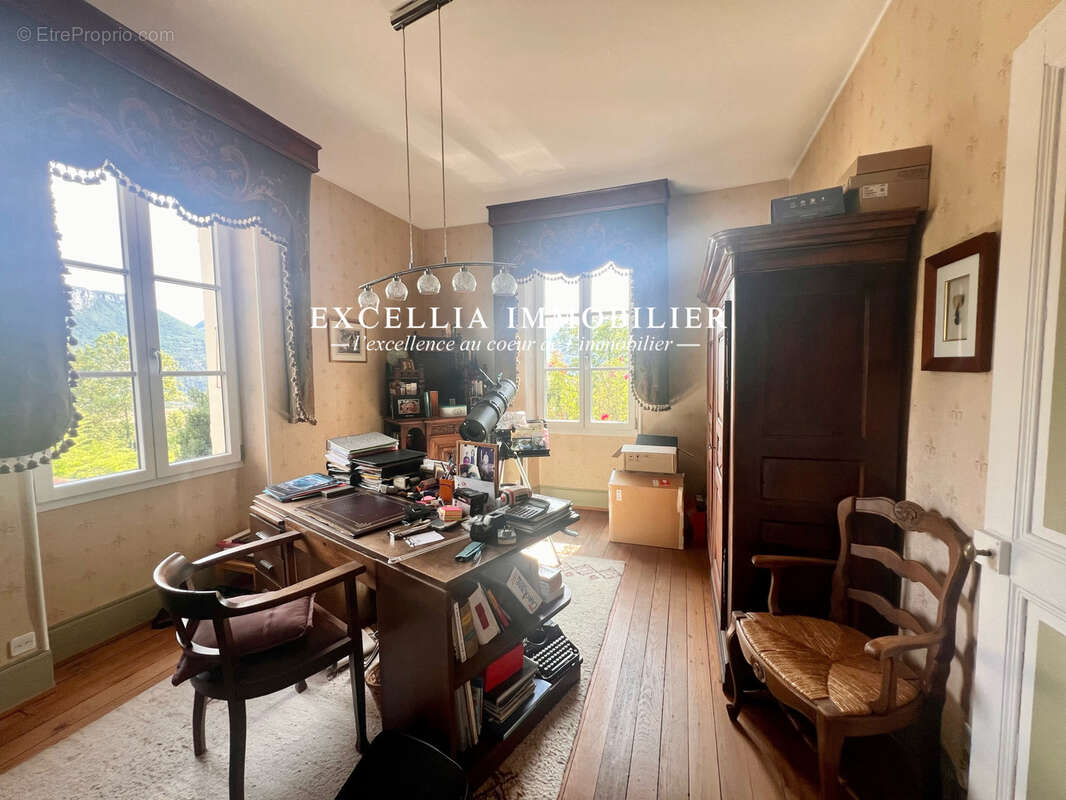 Maison à SAINT-JEAN-DE-MOIRANS