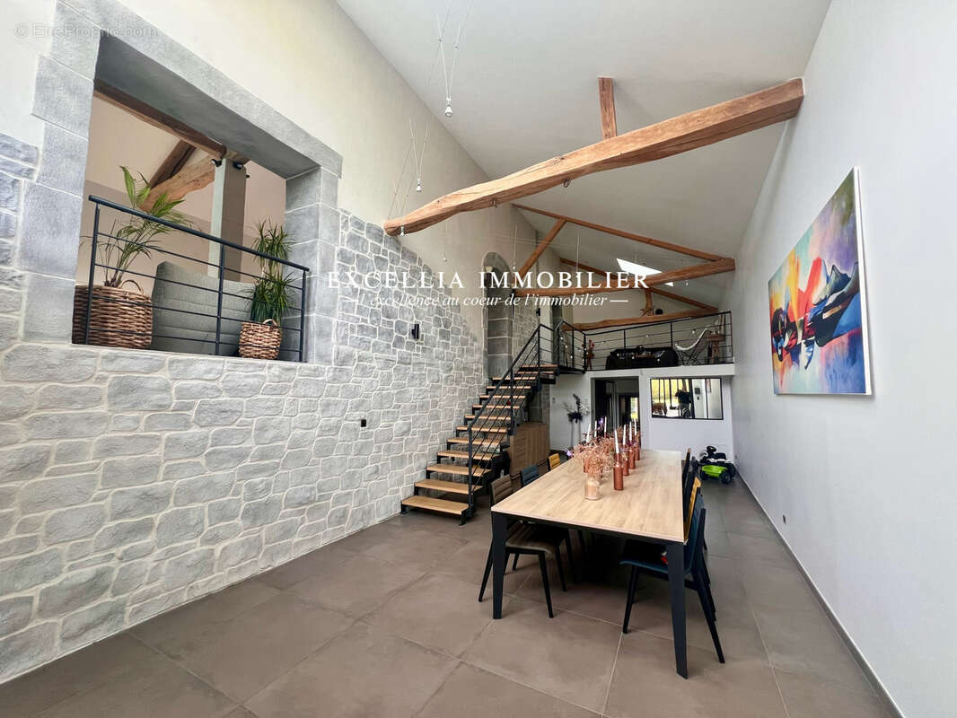 Maison à SAINT-JEAN-DE-MOIRANS