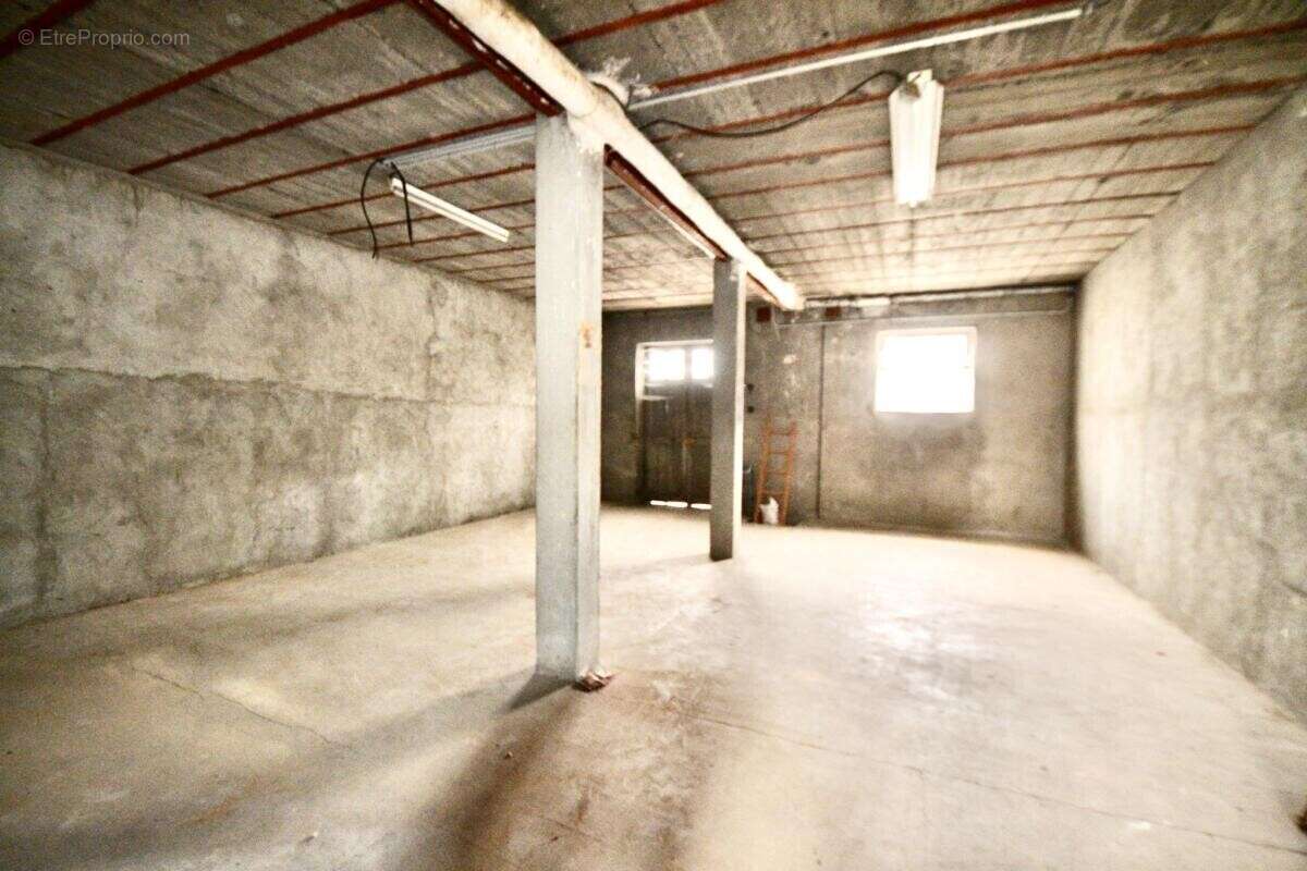 Maison à LA CLAYETTE