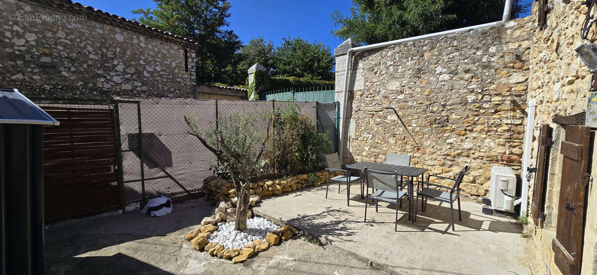 Maison à SAINT-JEAN-DE-FOS