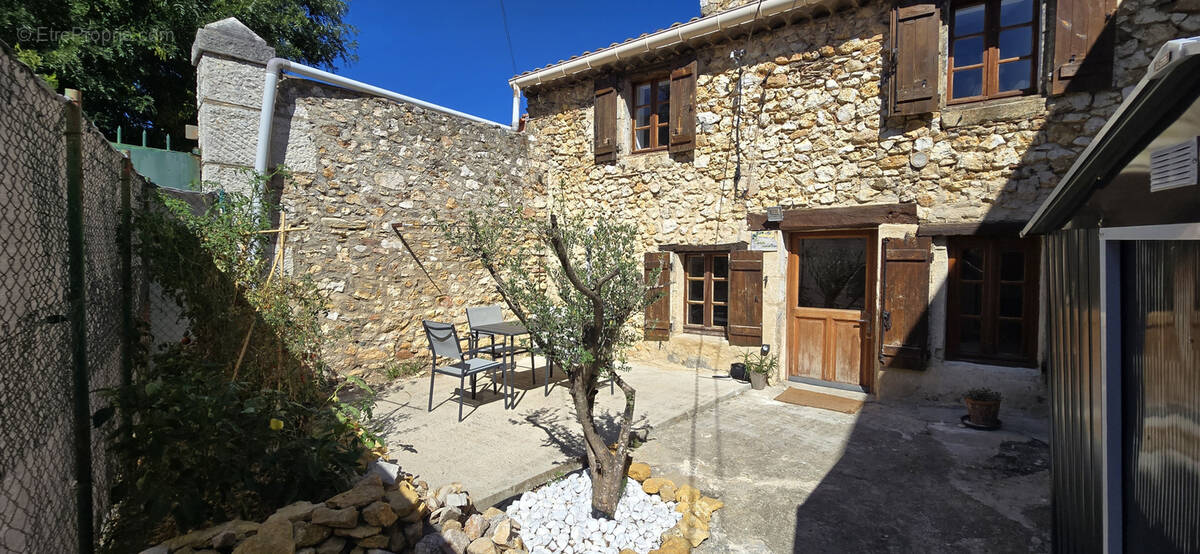 Maison à SAINT-JEAN-DE-FOS