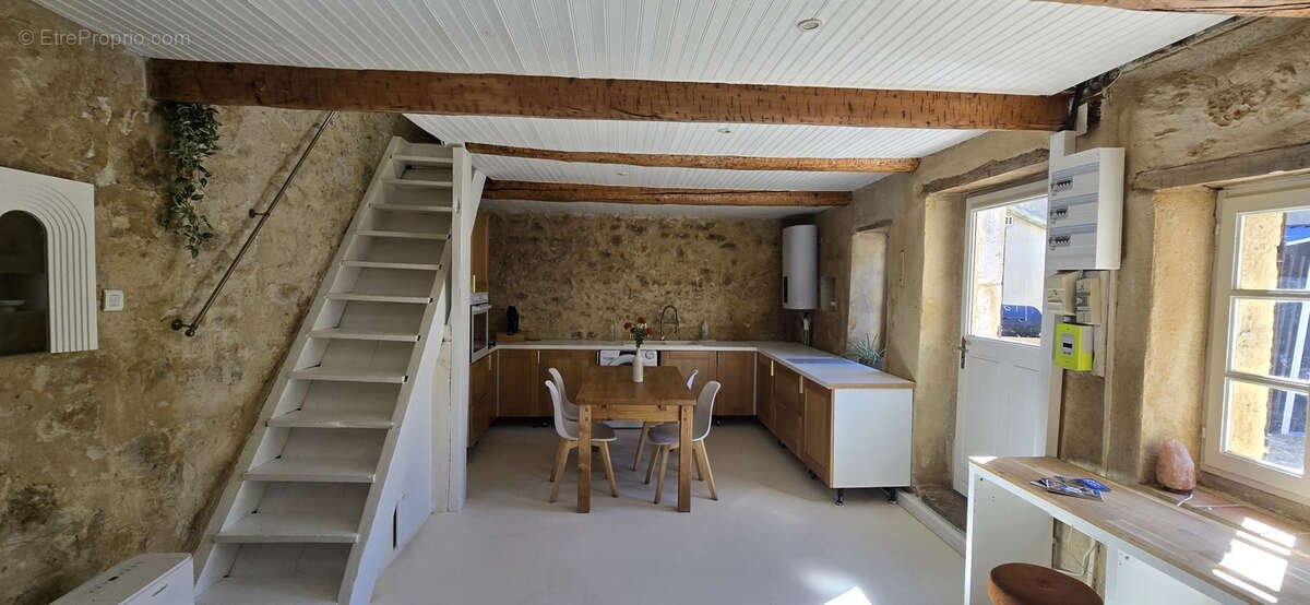 Maison à SAINT-JEAN-DE-FOS