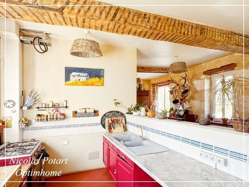 Maison à ESTREES-SAINT-DENIS