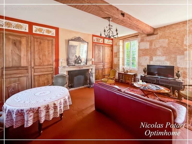 Maison à ESTREES-SAINT-DENIS