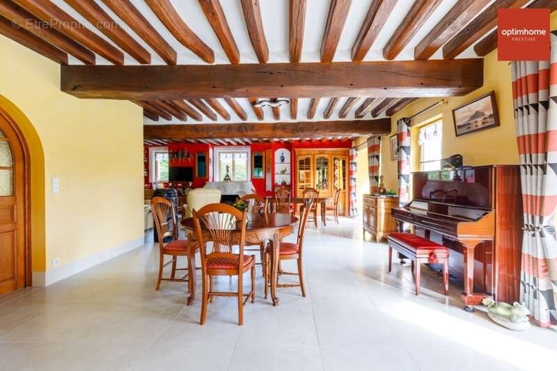 Maison à MARAIS-VERNIER