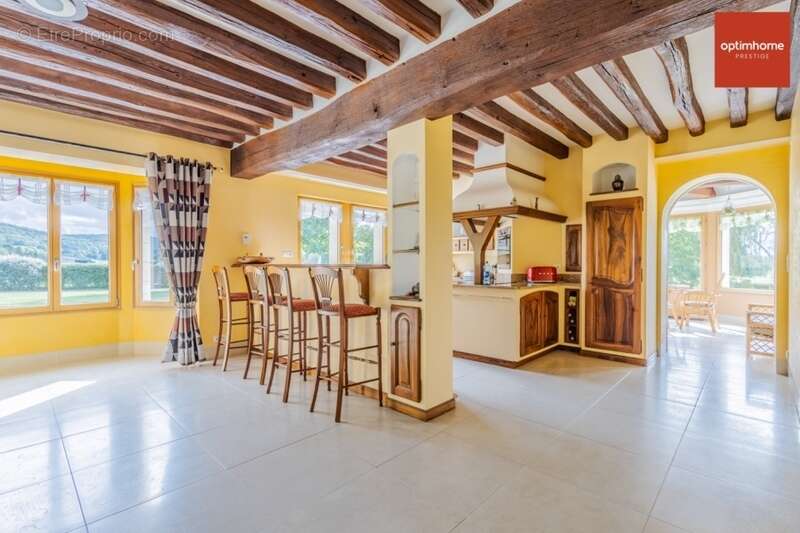 Maison à MARAIS-VERNIER