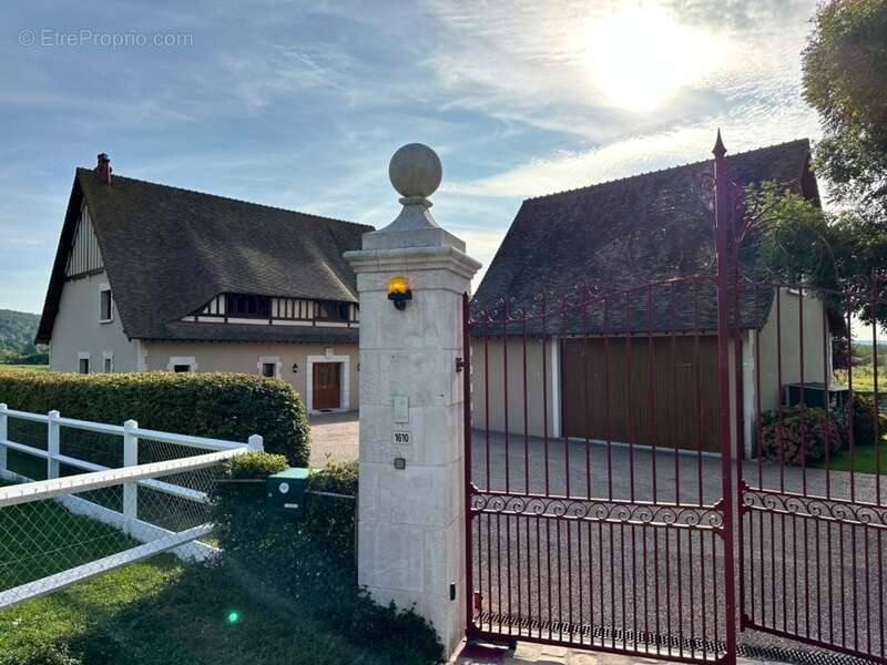 Maison à MARAIS-VERNIER