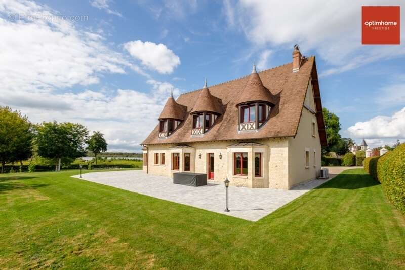 Maison à MARAIS-VERNIER