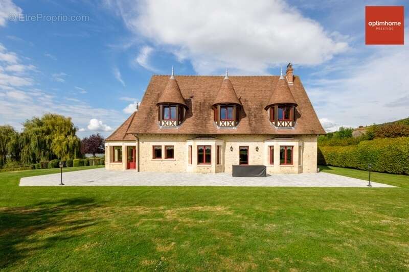 Maison à MARAIS-VERNIER