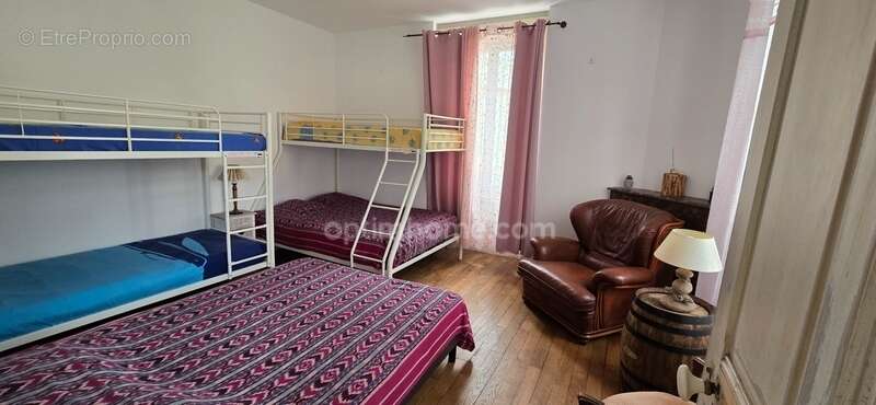 Maison à SAINT-PRIEST-TAURION