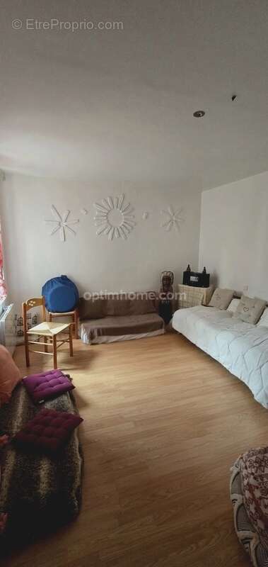 Maison à SAINT-PRIEST-TAURION