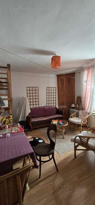 Maison à SAINT-PRIEST-TAURION