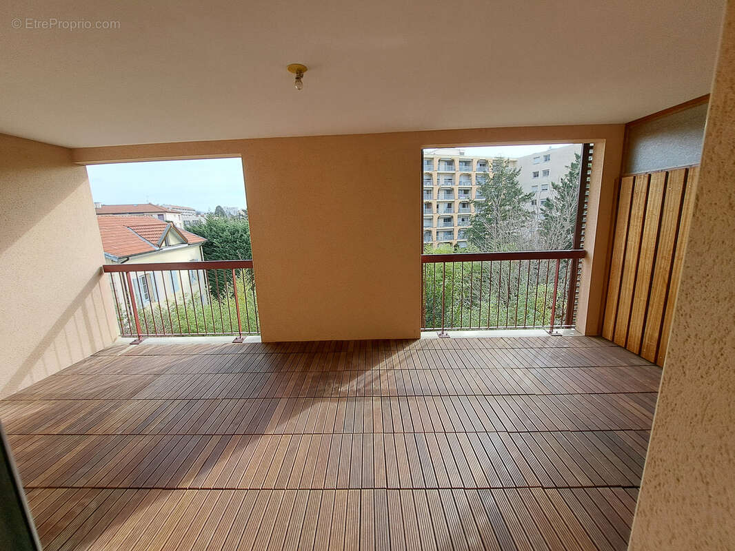 Appartement à LYON-5E