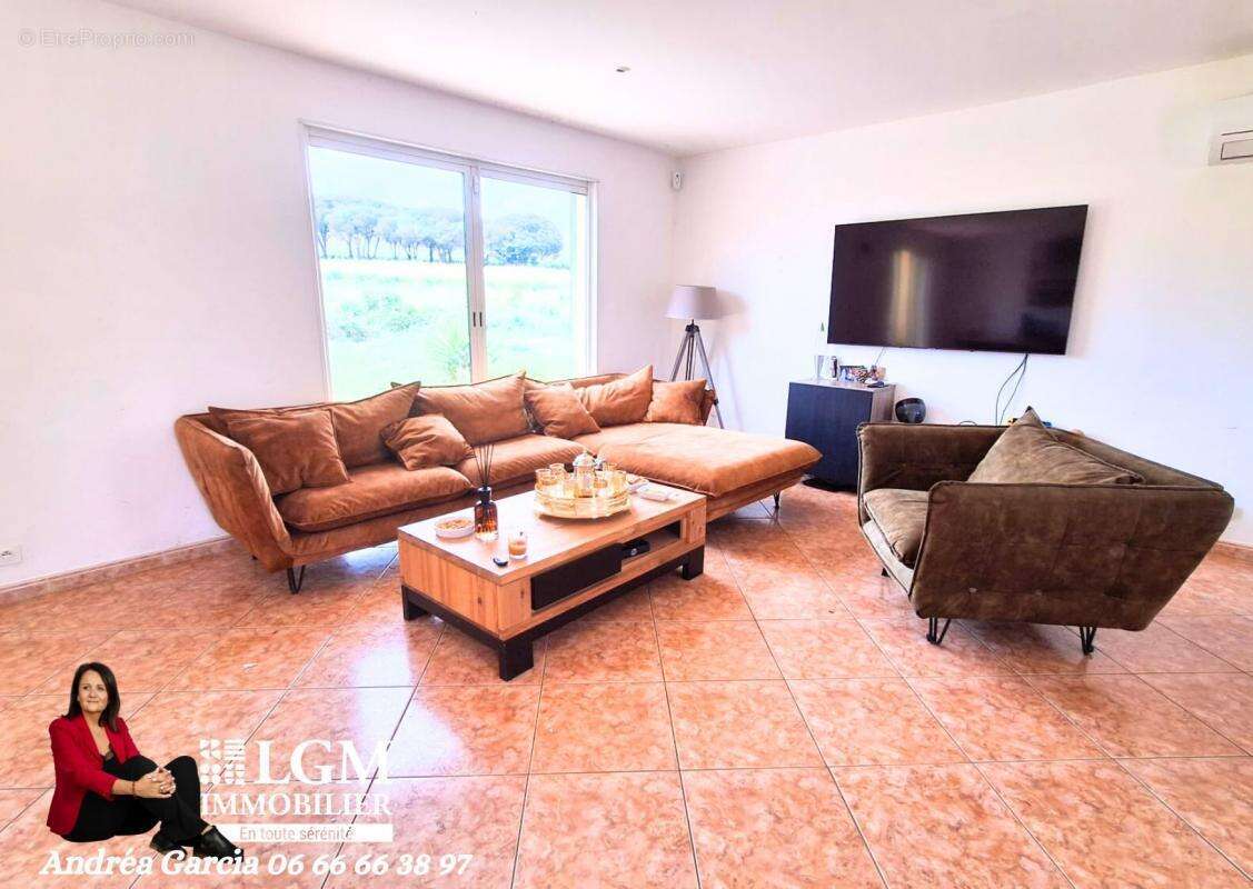 Maison à SAINT-GILLES