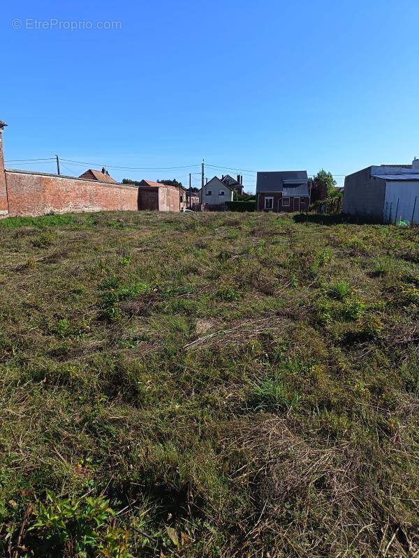 Terrain à DERNANCOURT