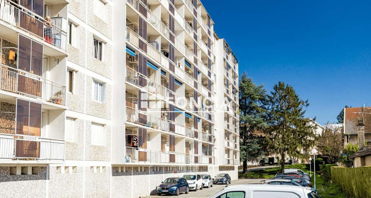 Appartement à SAINT-MARTIN-LE-VINOUX